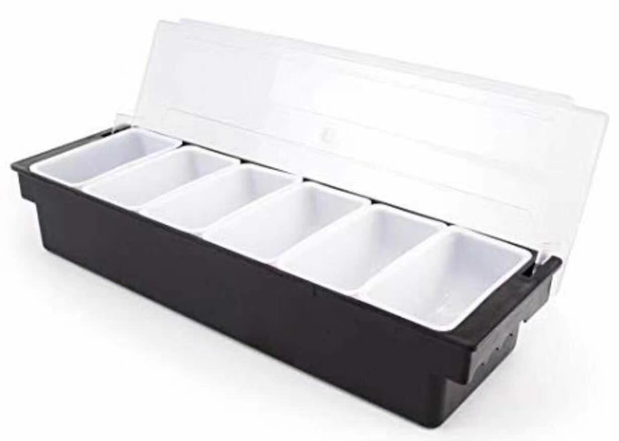 Plastic seasoning box
